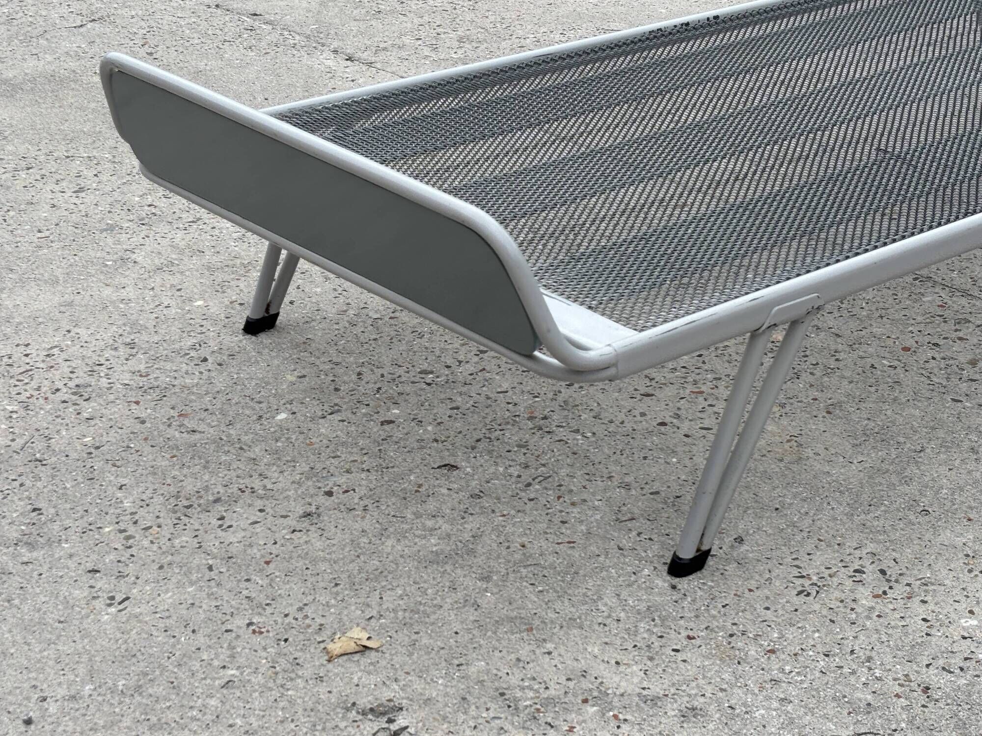 Vintage daybed 1960s minimalist metal from the Netherlands design