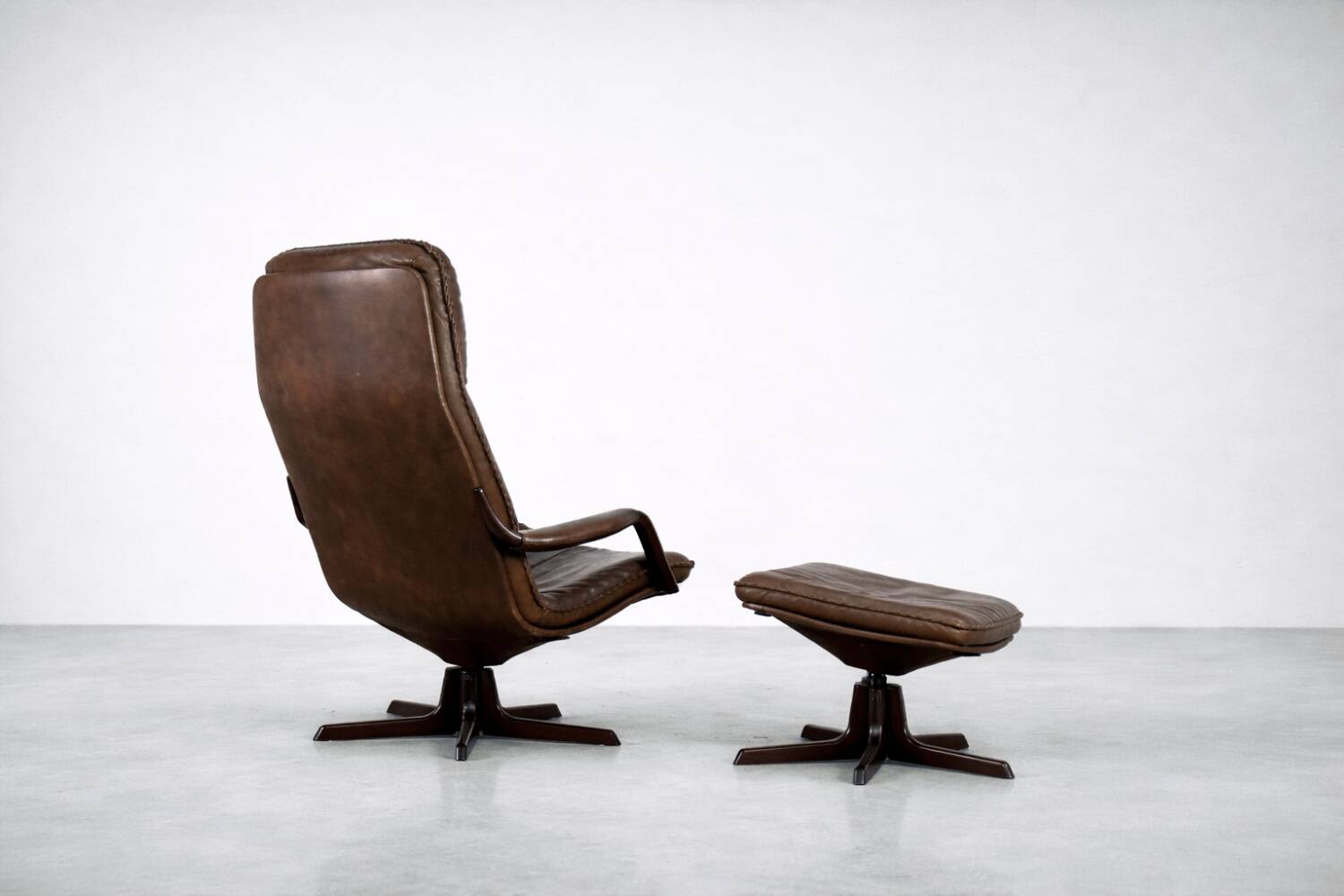 Vintage Mid-Century Danish Modern Leather Adjustable Easy Chair and Ottoman