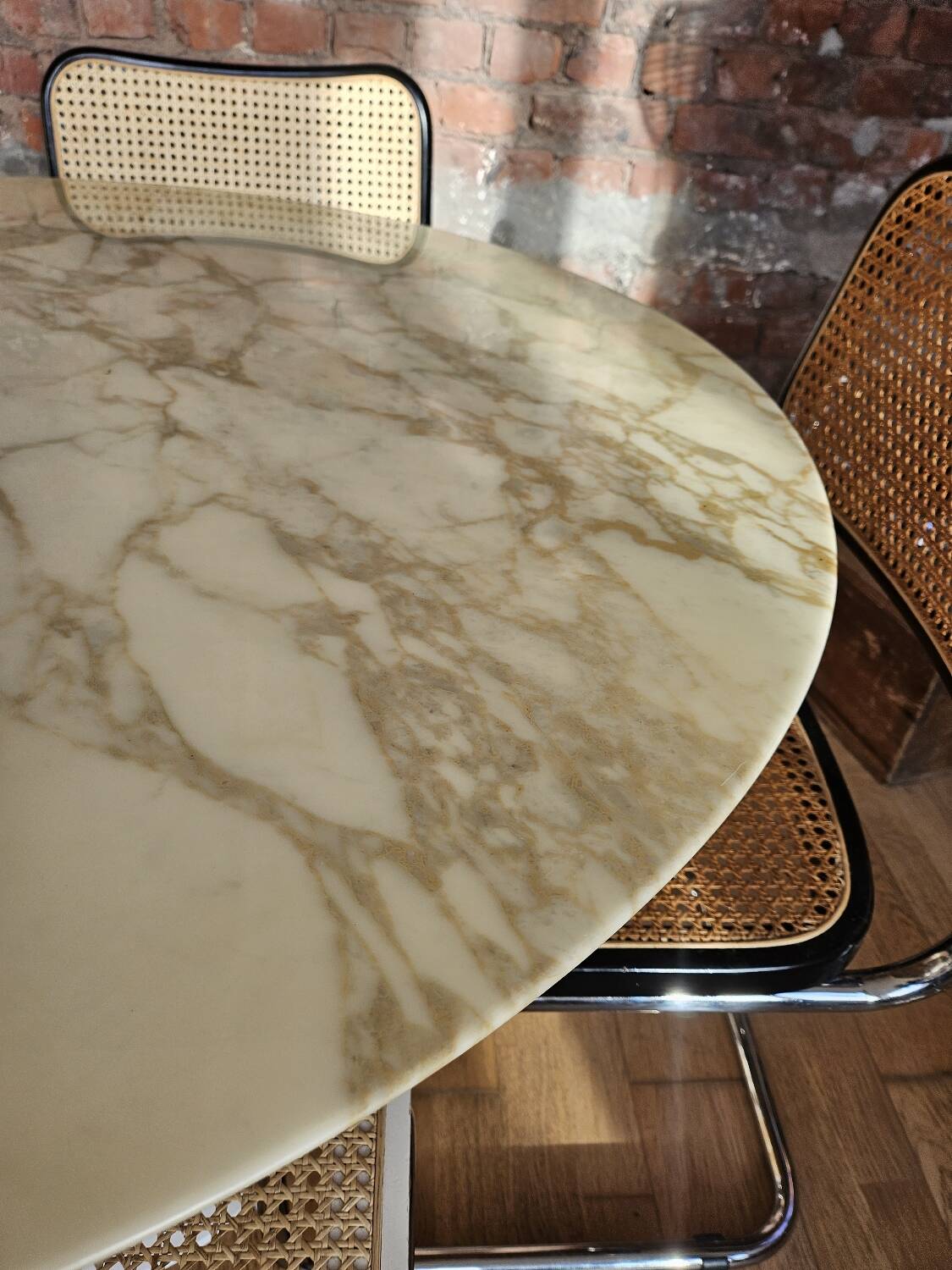 Table Eero by Knoll 1970