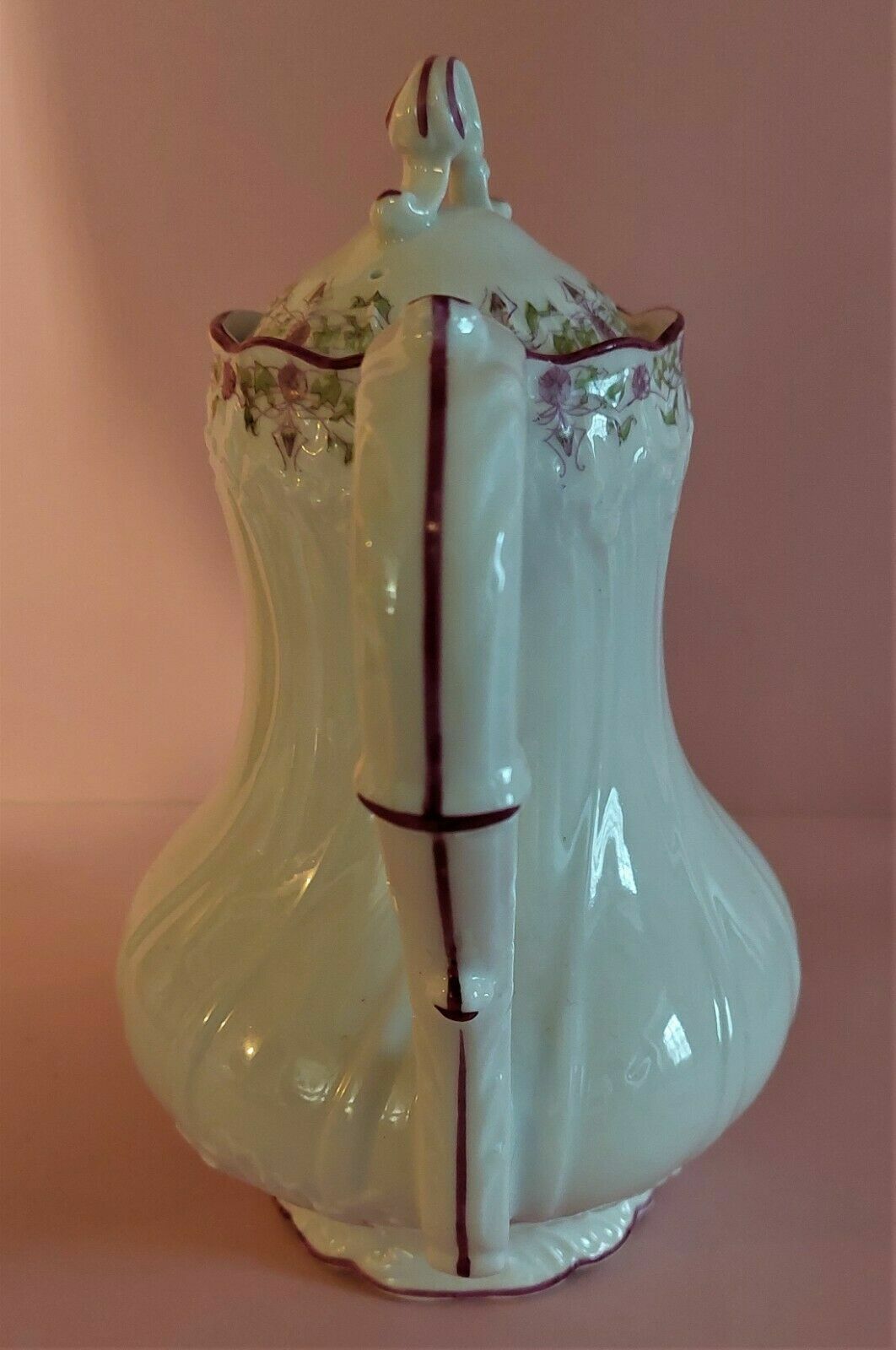 Cafetière verseuse en porcelaine de Paris début XXème
