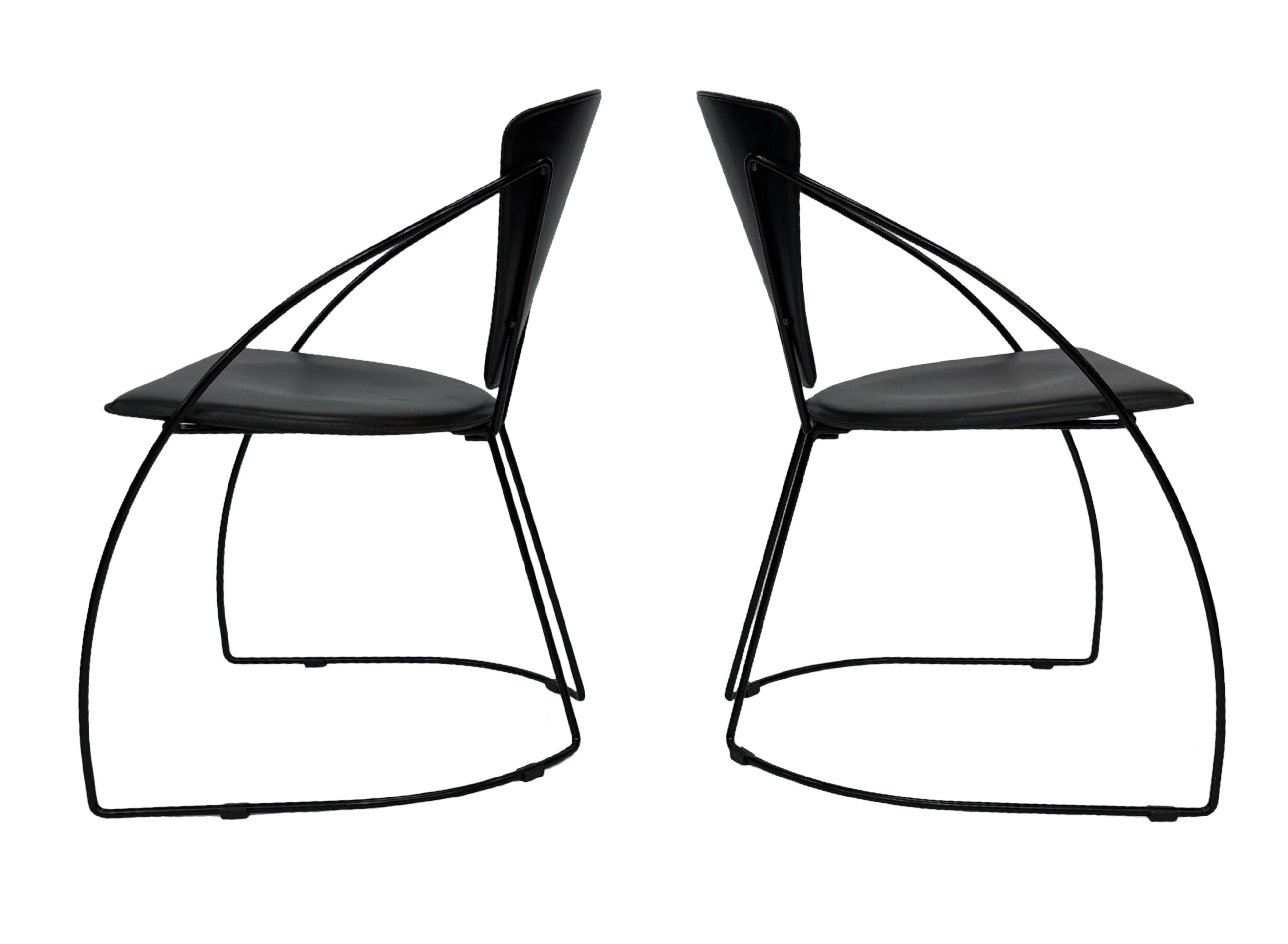 Ensemble de quatre chaises de salle à manger vintage Arrben Linda, design des années 1980