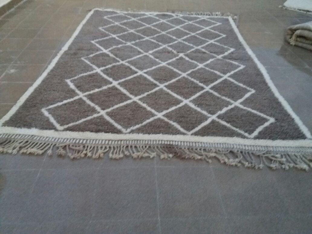 Lot of 10 carpet Berber