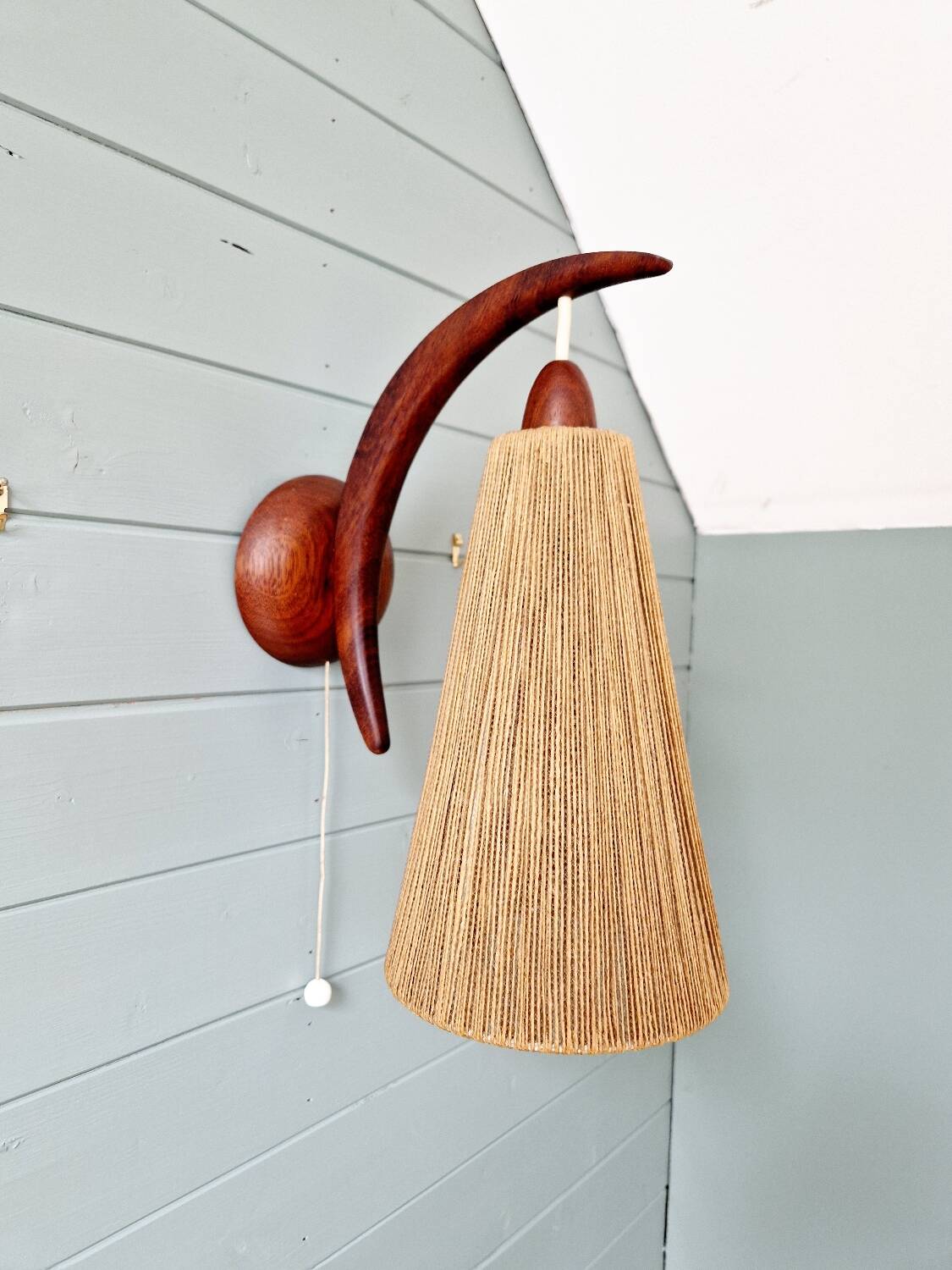 Scandinavian teak and sisal rope wall light, Temde, 1950-60