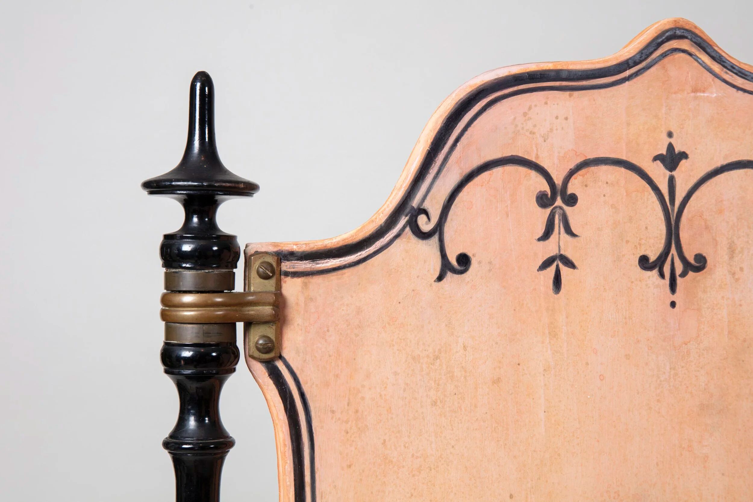 Italian screen with recent decorative painting