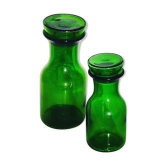 Lever glass jar