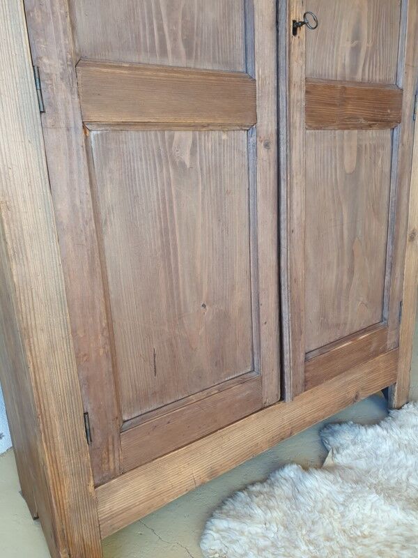 Small Parisian cabinet raw wood