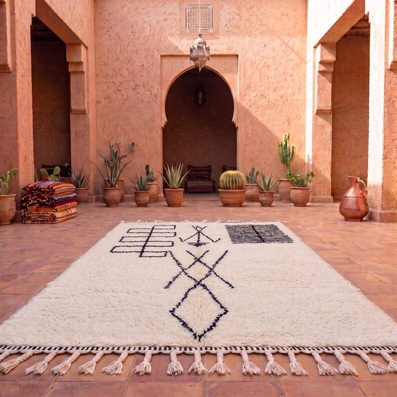 Handmade traditional pure wool rug size 2/3 m
