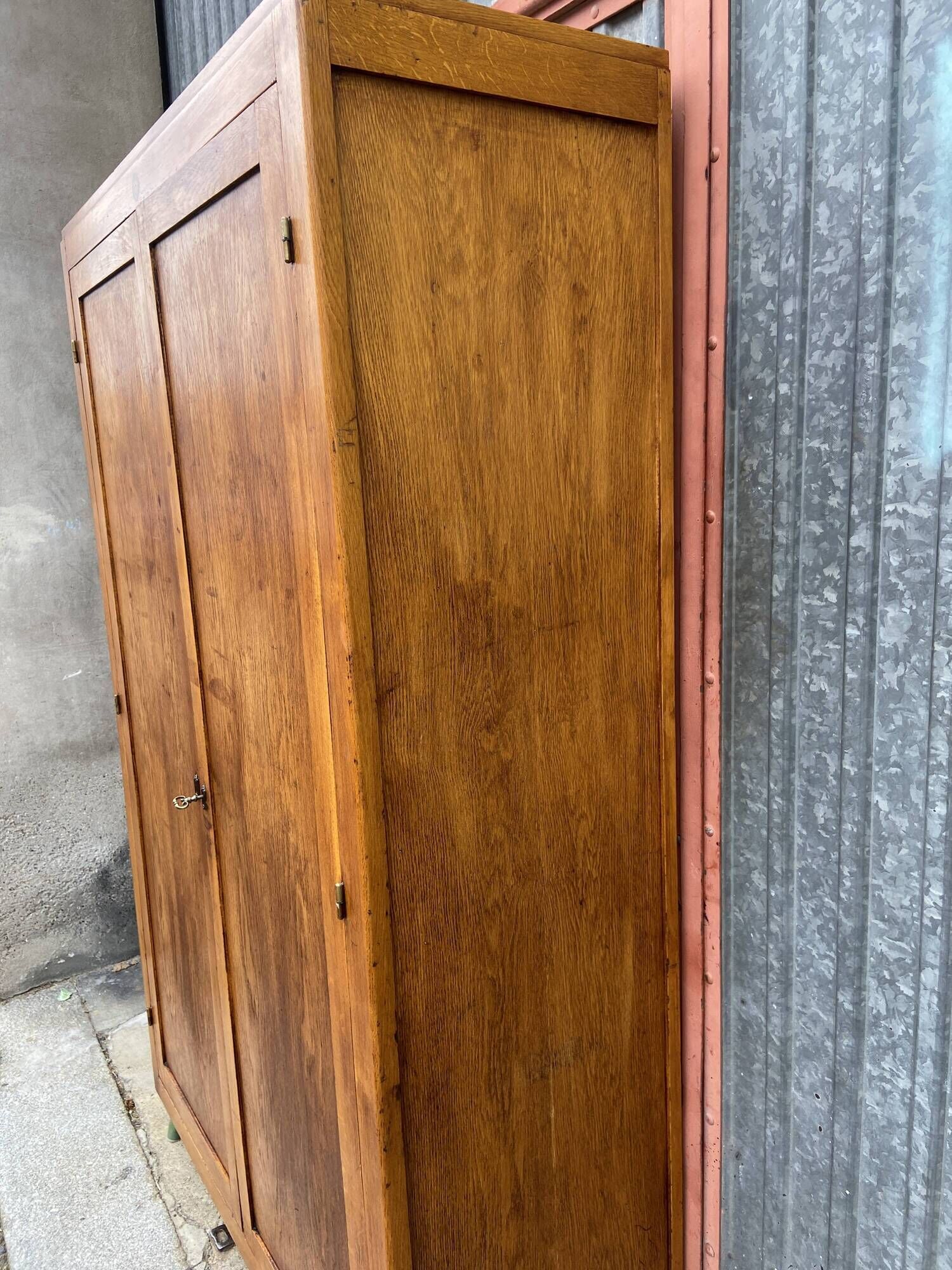 Mid century mullca type school cabinet by the manufacturer delagrave 60s-70s