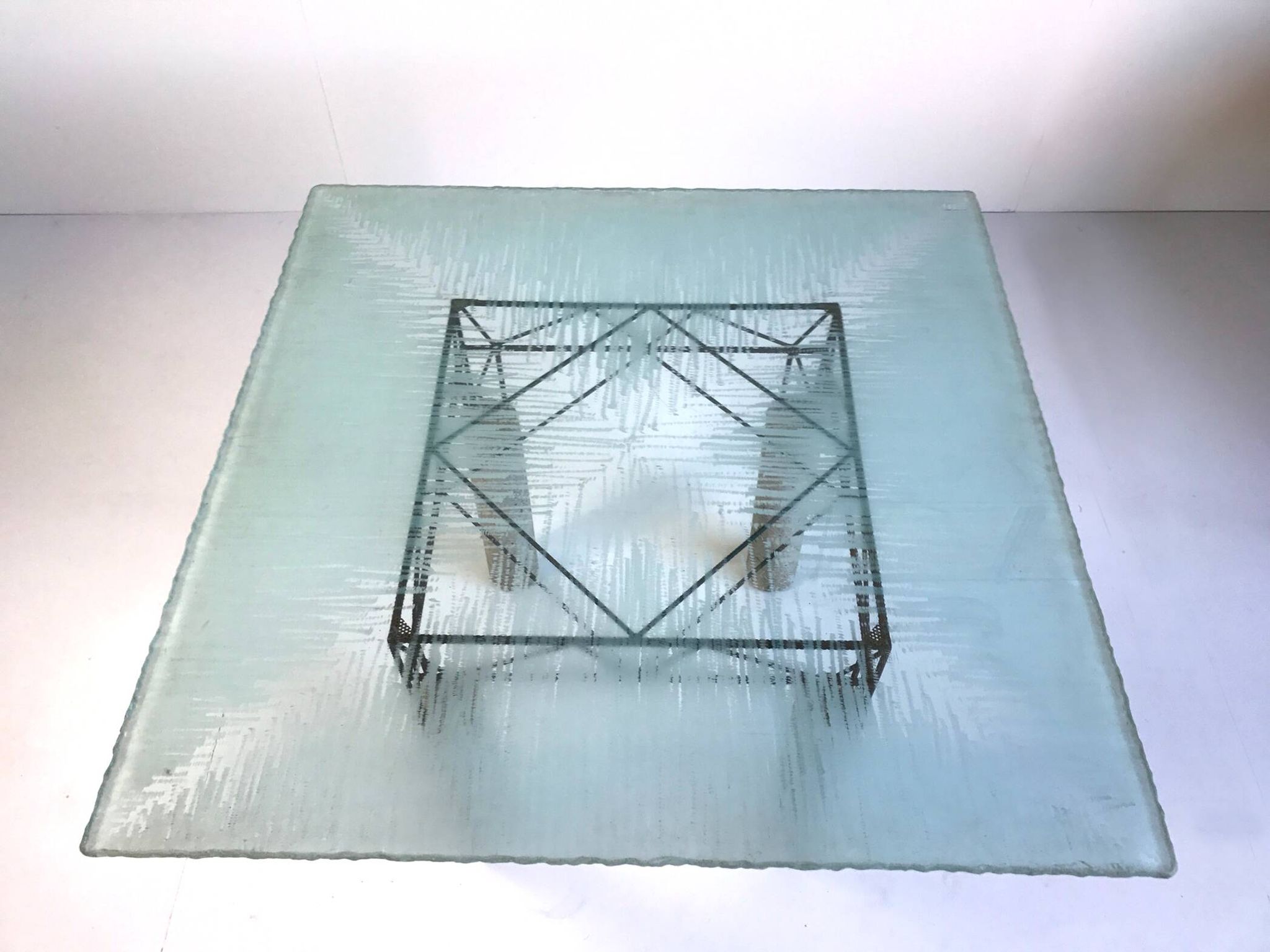 Table en béton et verre meulé, Italie 1980