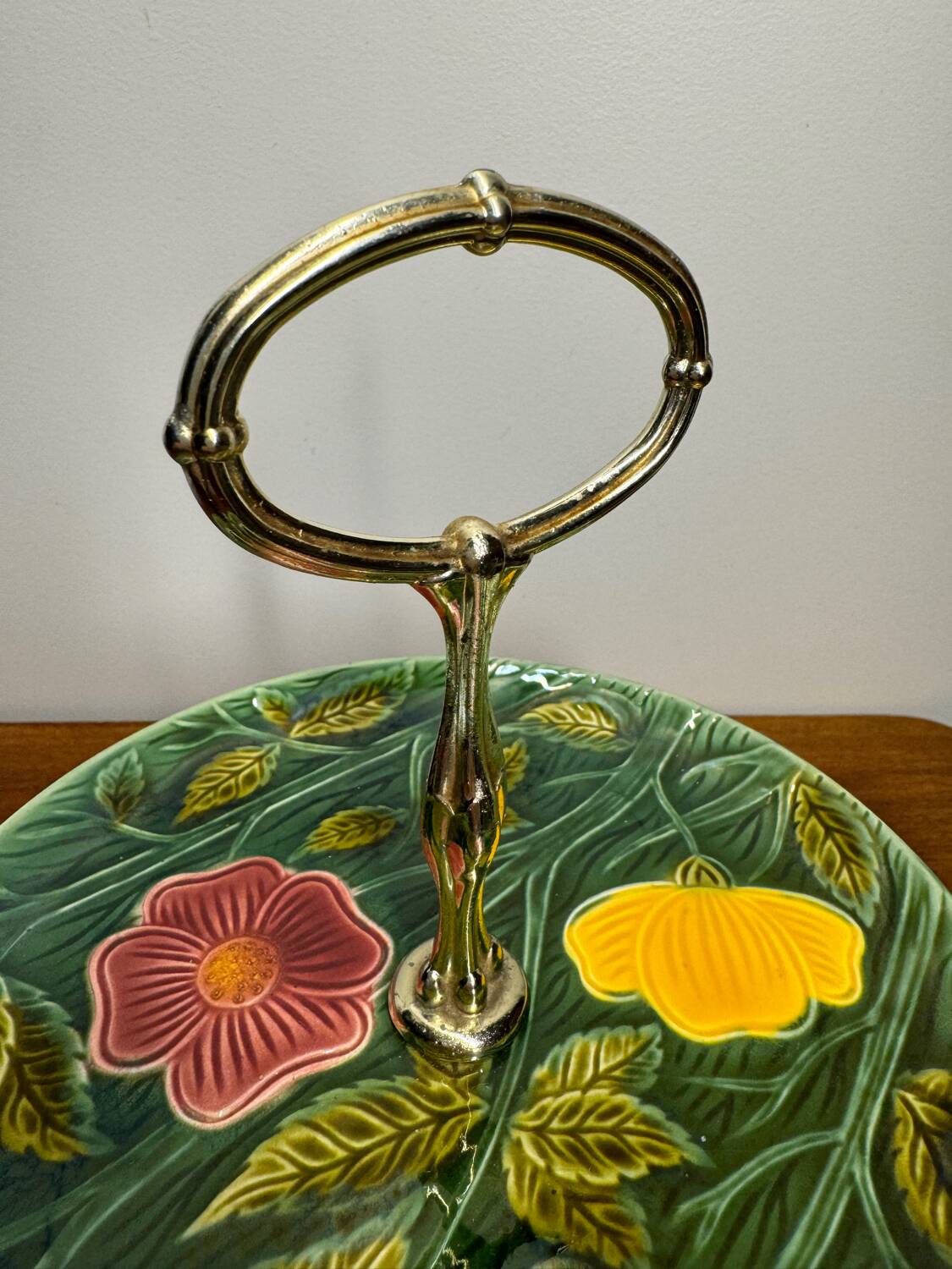 Ancient Sarreguemines Majolica Servant