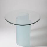 Oval glass table
