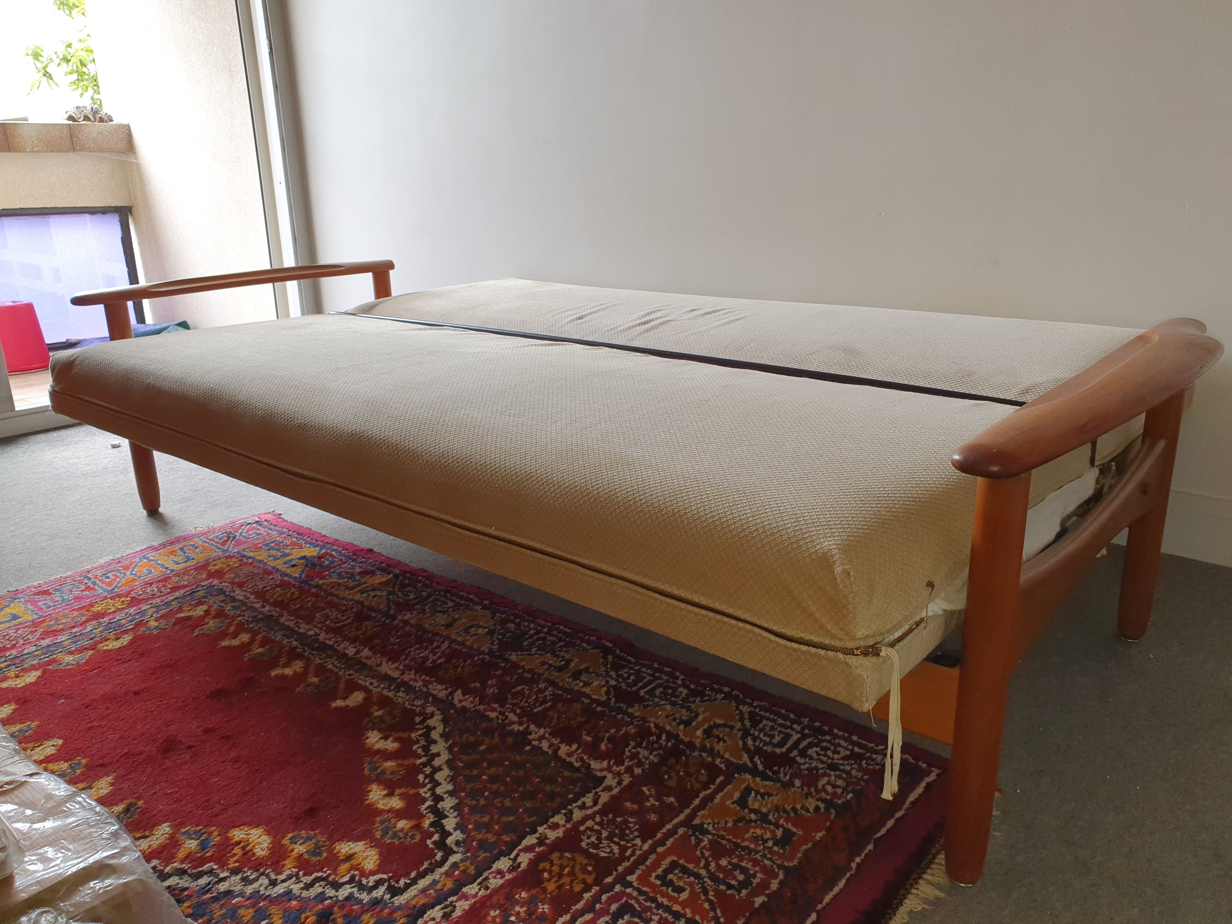 Convertible sofa year 60