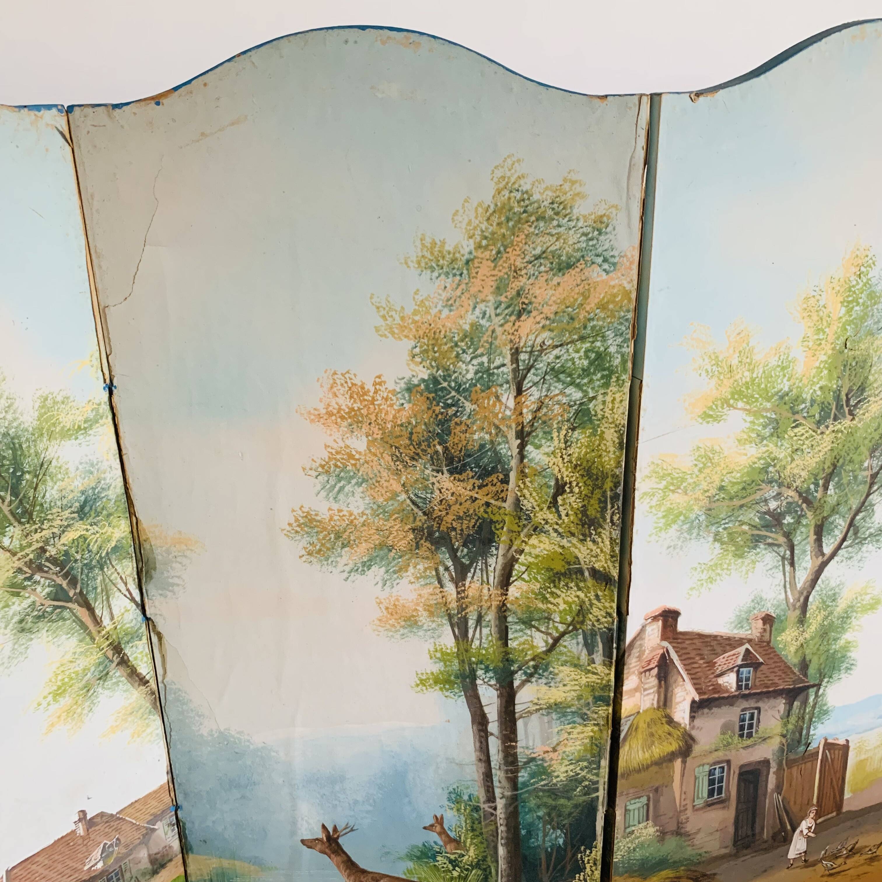 Screen made of painted canvas