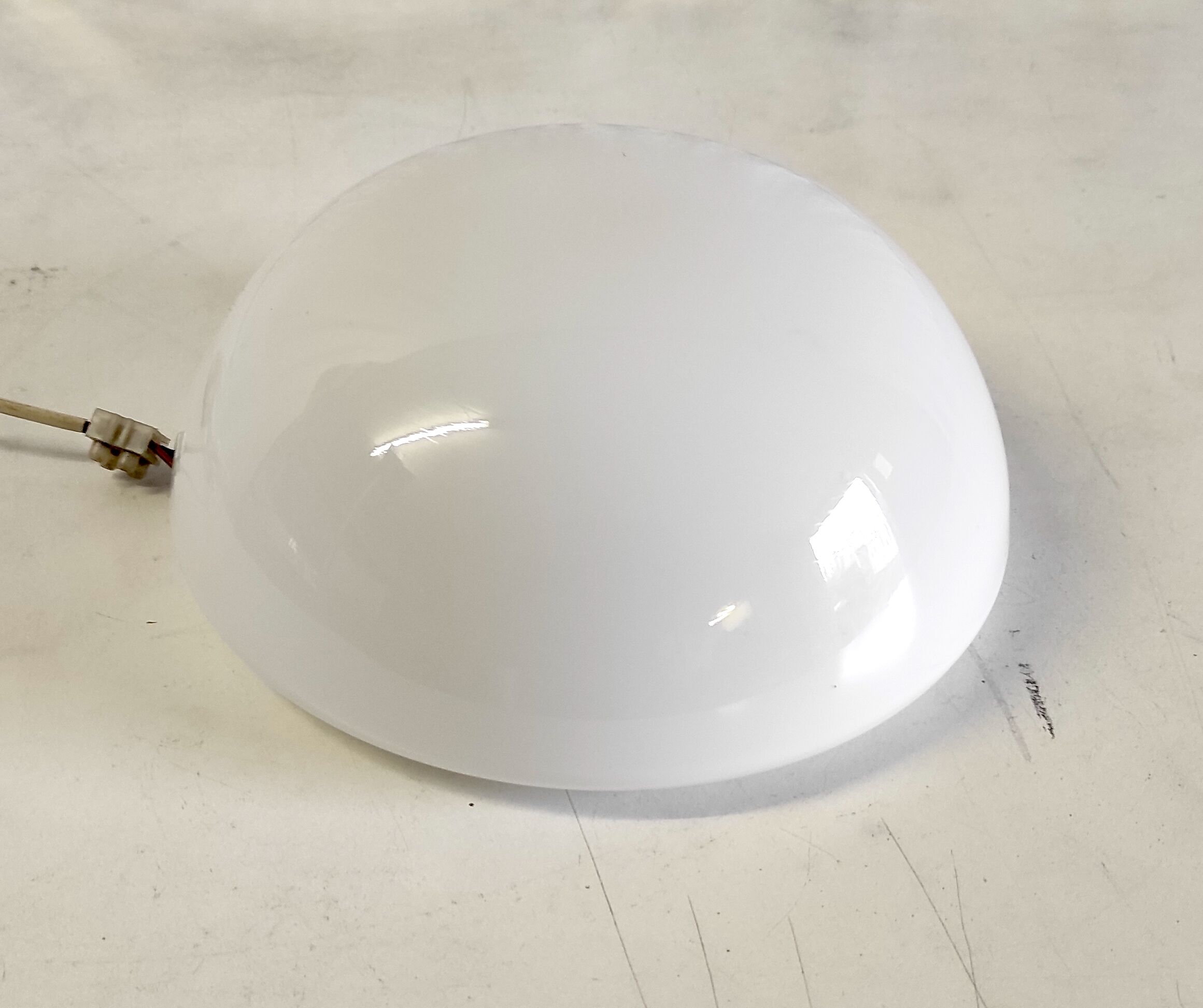 Ceiling lamp or wall lamp in opaline glass 25 cm – 60s/70s