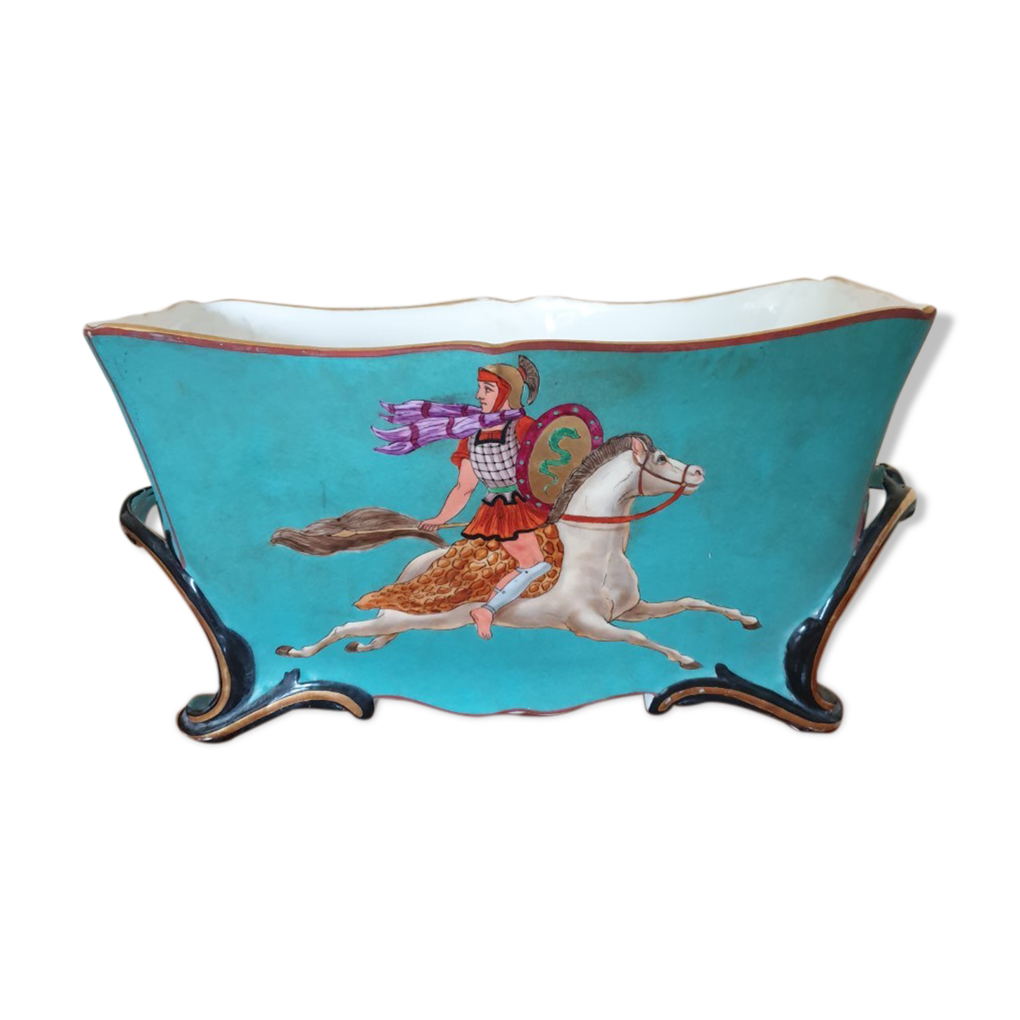 Old planter Table center