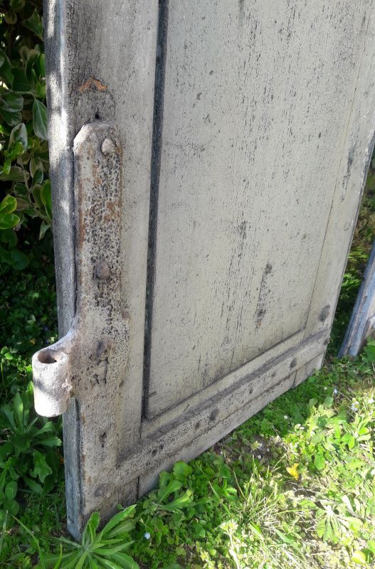 Pair of old 19th-degree shutters