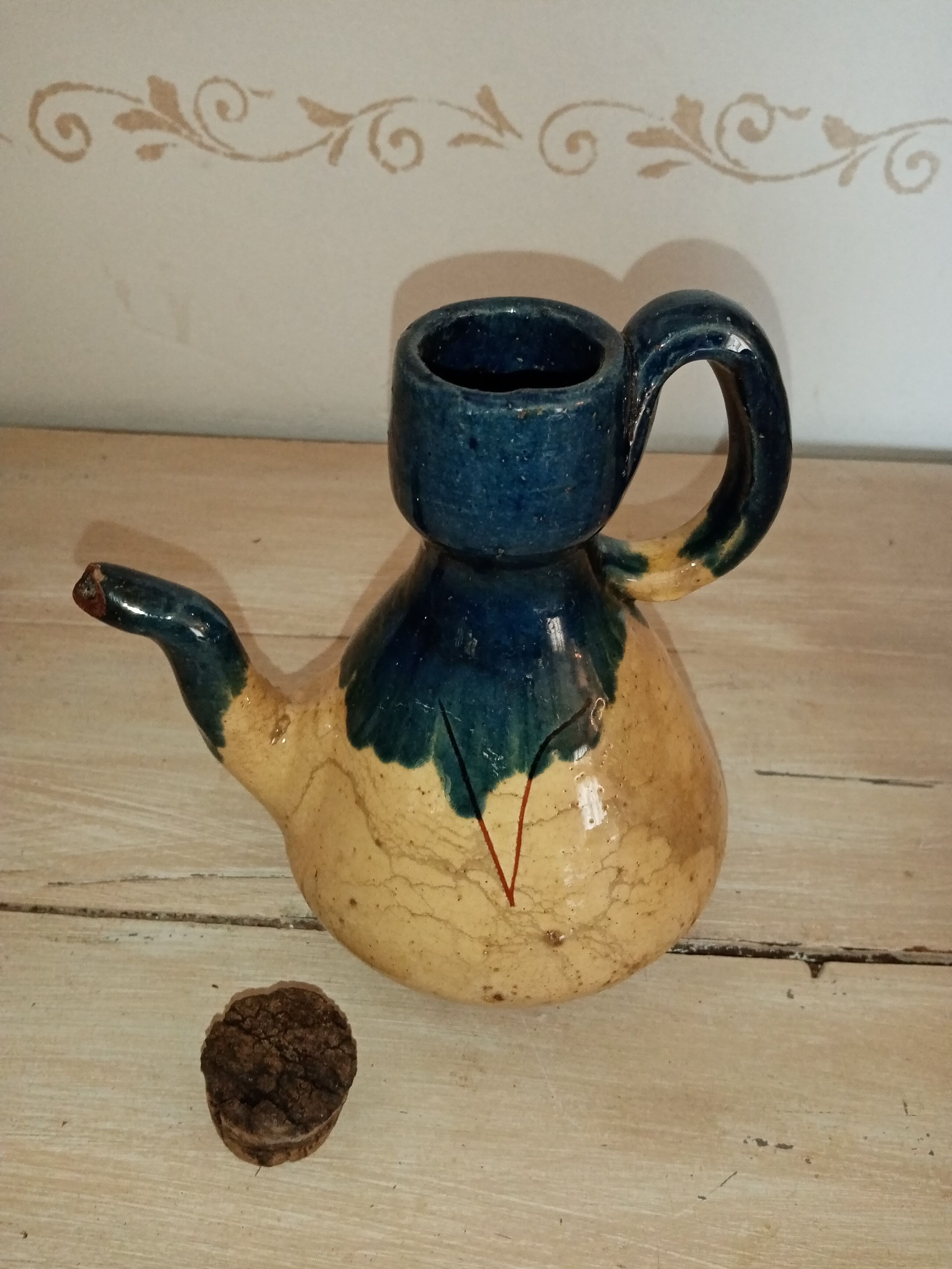 Vernissee sandstone pourer