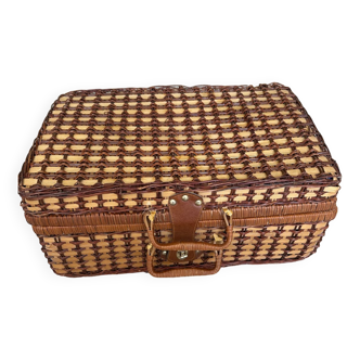 Wicker case