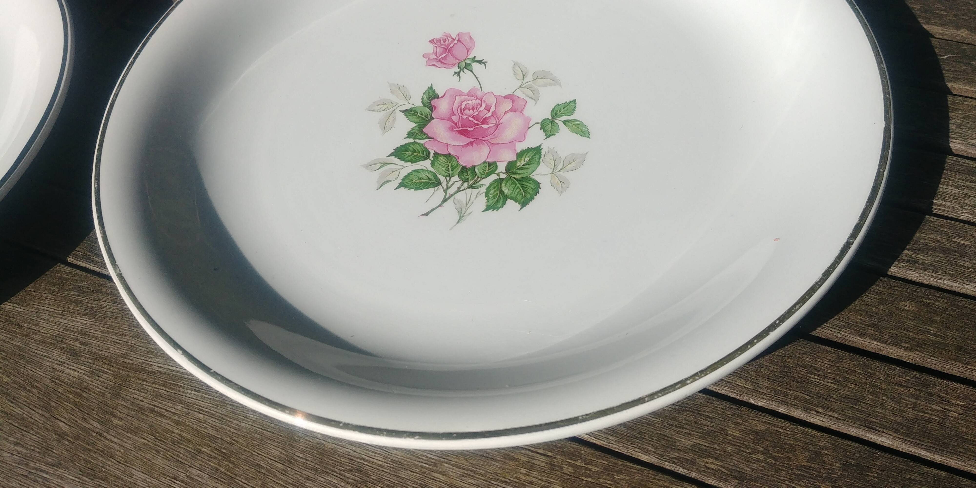 Set of two large porcelain serving dishes from the KG Luneville faience factory - Fabiola model