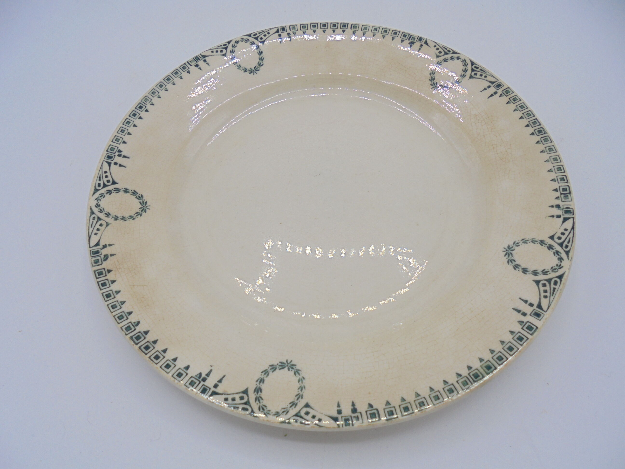 Ensemble de 6 assiettes dépareillées