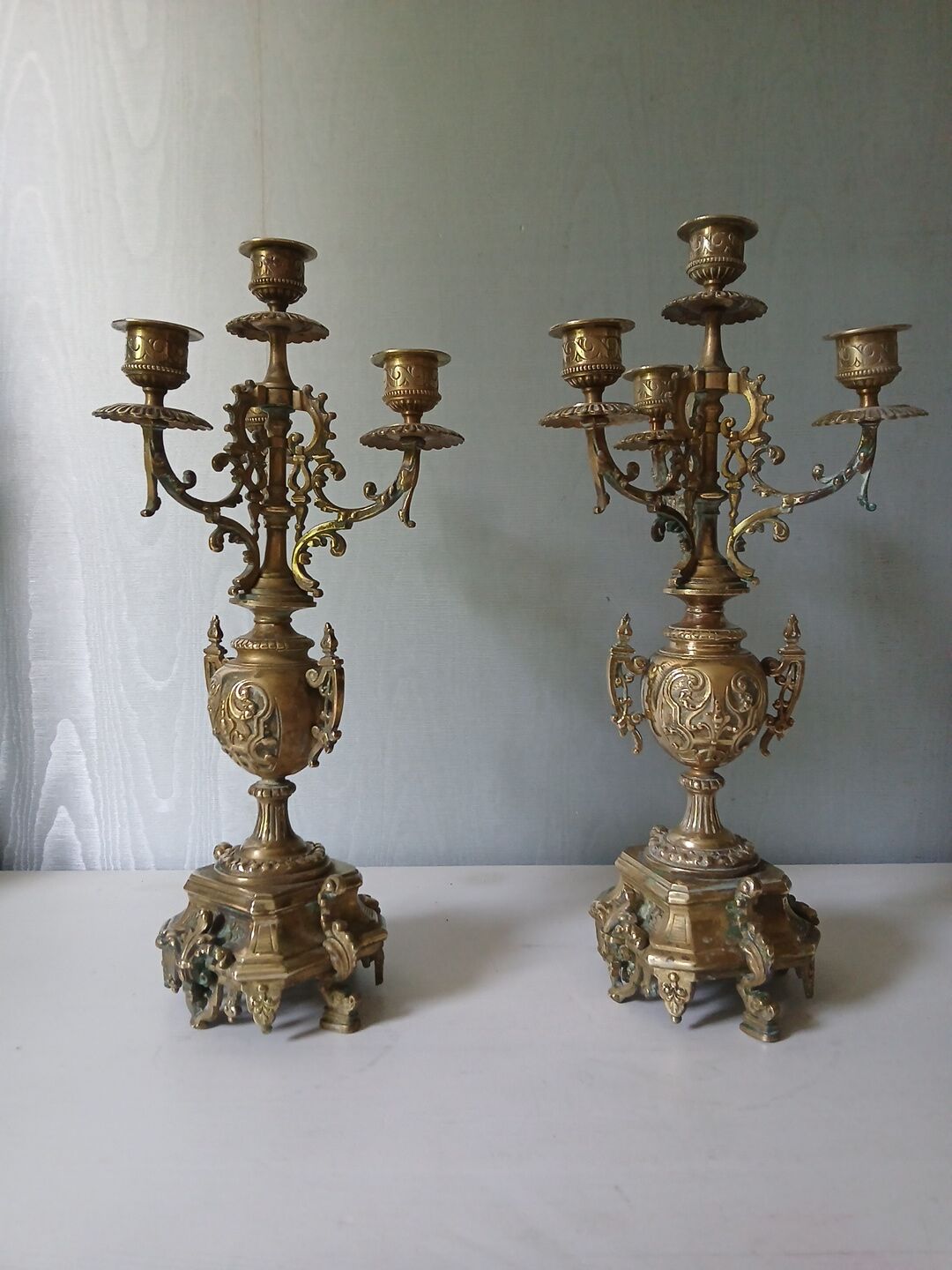 Pair of bronze candlesticks in Louis XVI style – 4 lights – 38 cm