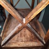 Flooring on braced feet