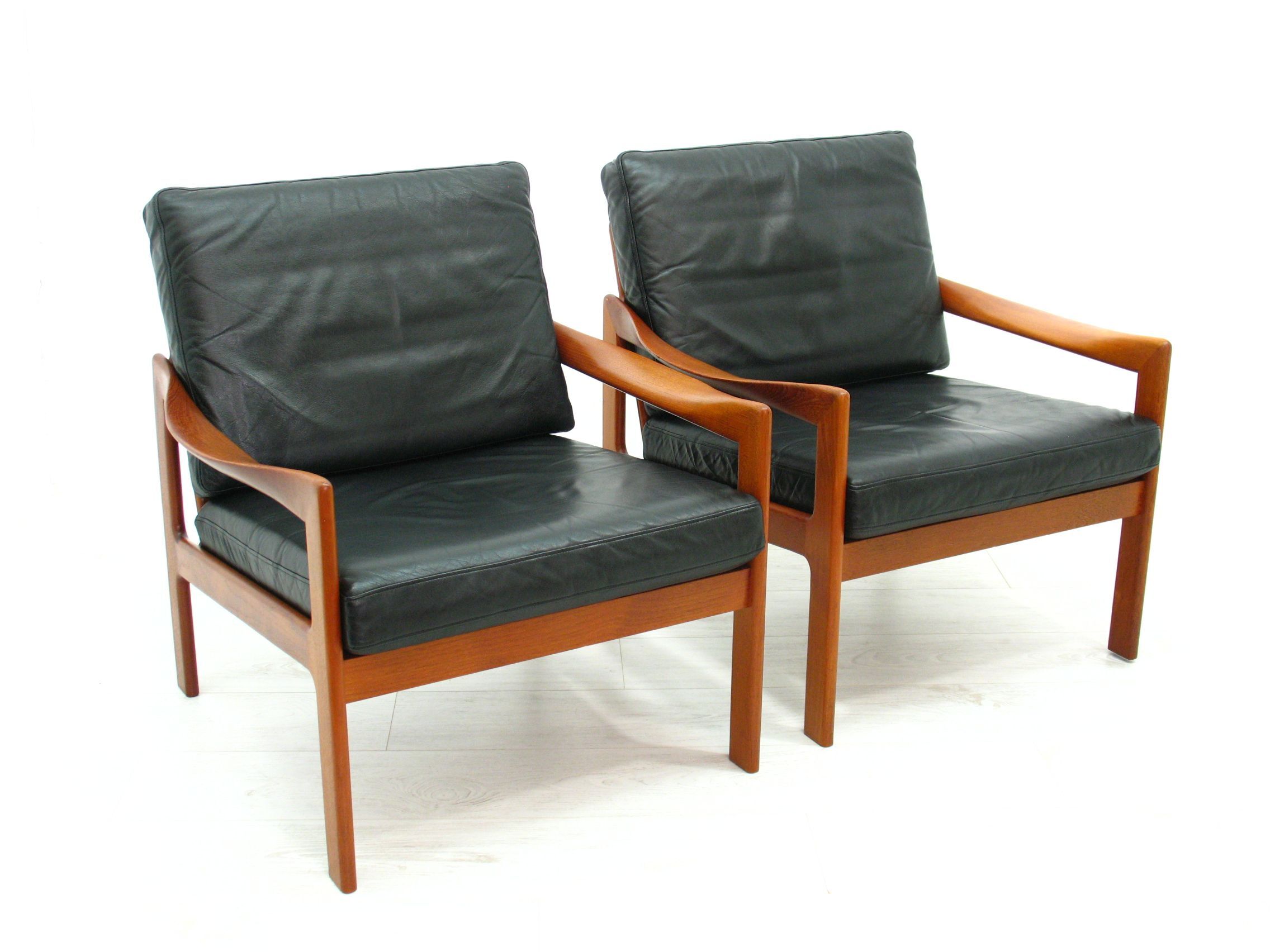 Lounge chairs by Illum Walkelsø for Niels Eilersen, 1960s