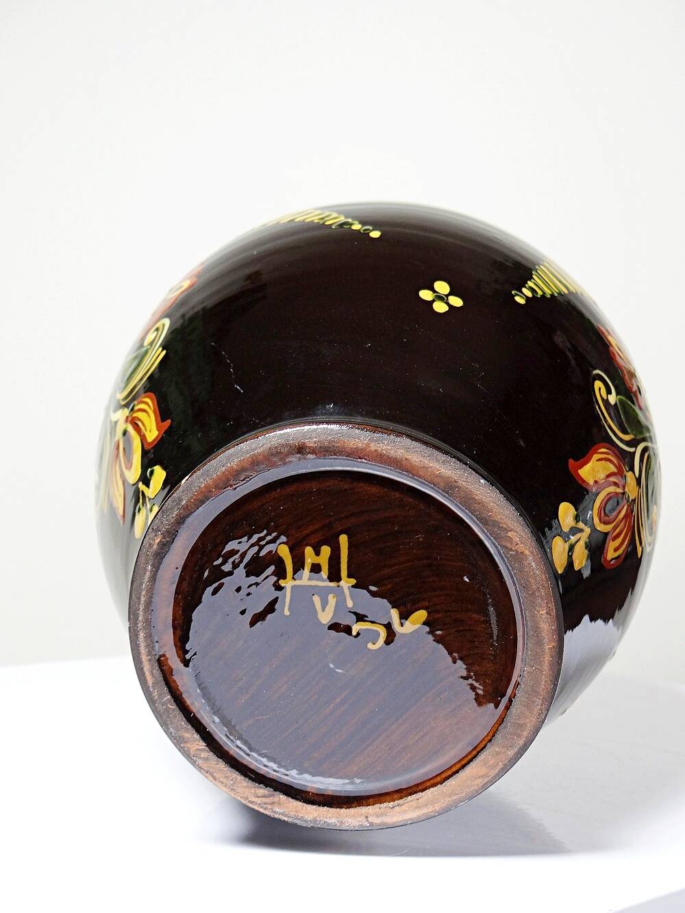 Vintage large vase from the 60s-70s, Hungarian MHV, in hand-painted glazed ceramic.