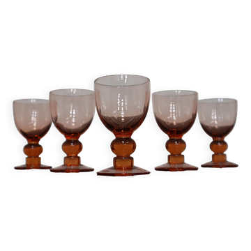 5 verres anciens à pied rose vintage