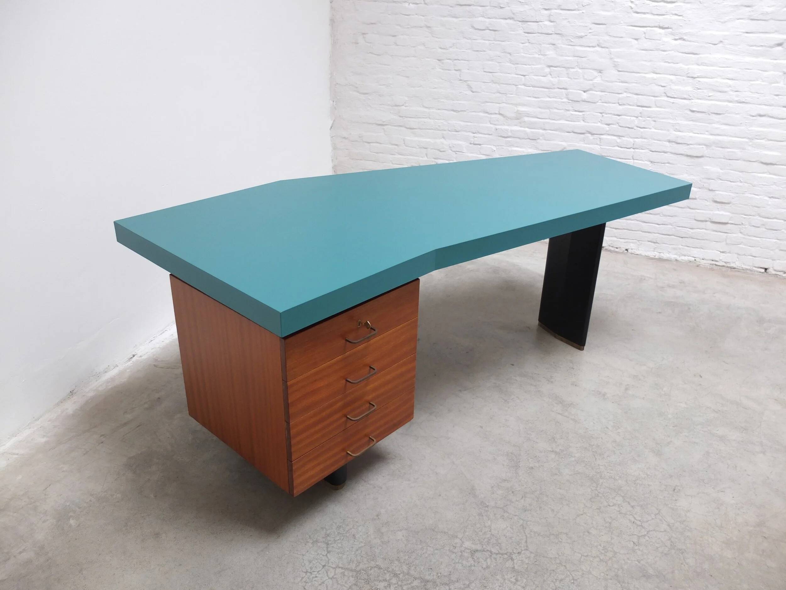 'Boomerang' ultra-rare desk by Jos De Mey for Van Den Berghe-Pauvers, 1960s.
