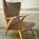 Fauteuil haut scandinave wing chair velour marron
