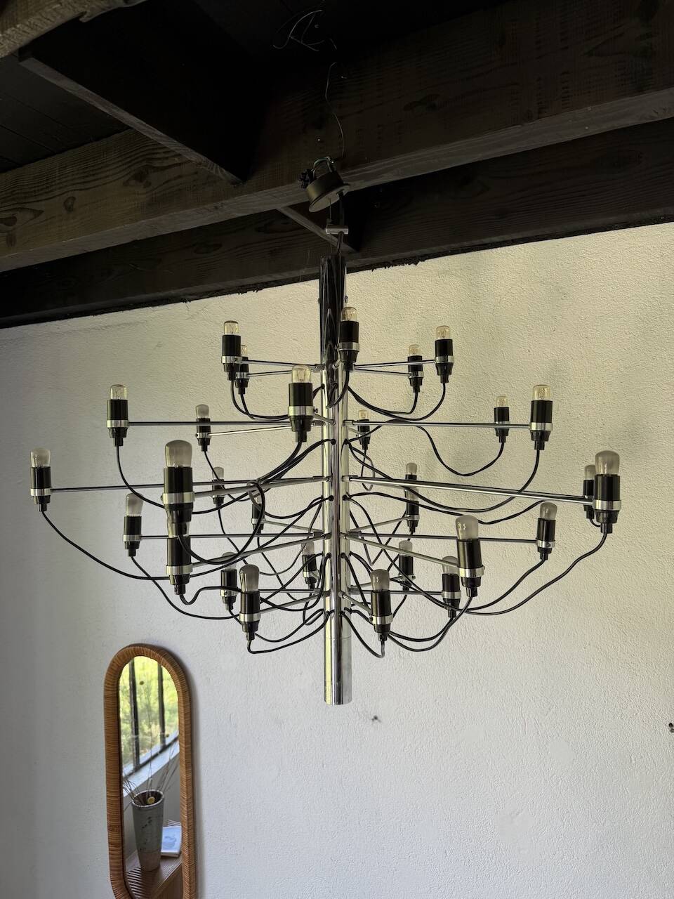 Lustre suspension Gino Sarfatti for Arteluce 30 lights model 2097 from the 1960s.