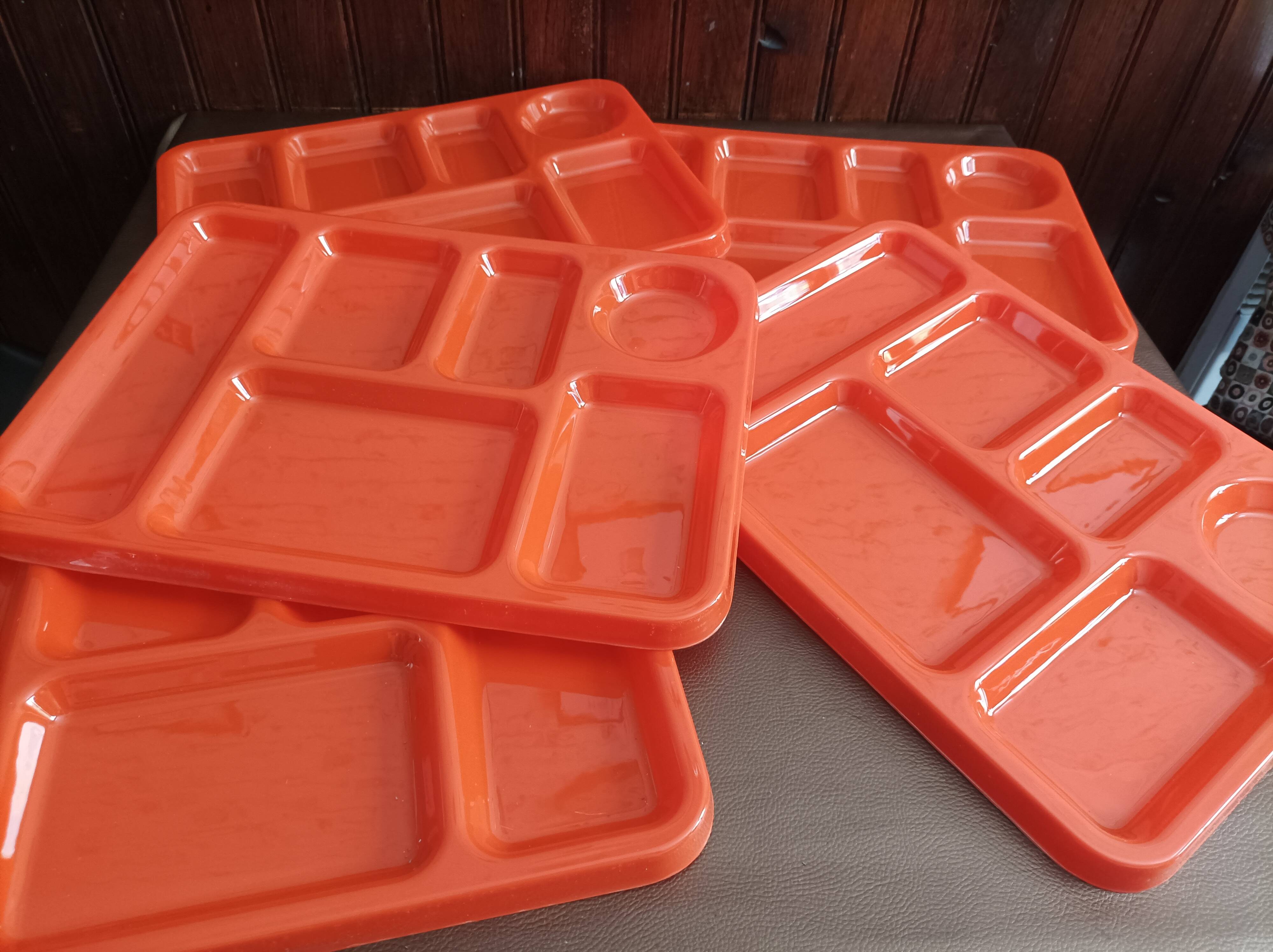 Lot of 5 Compartment Meal Trays, 1970s New