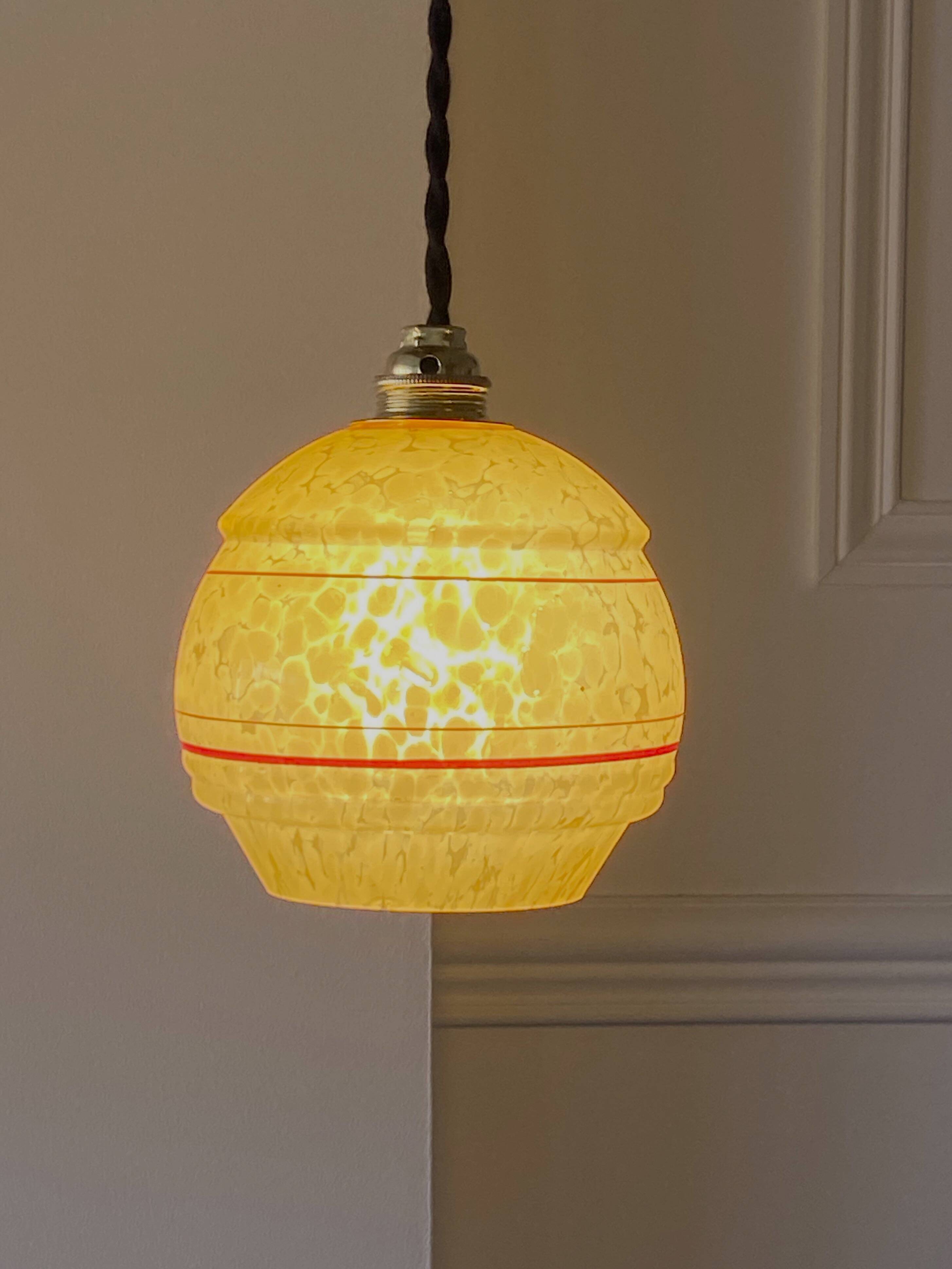 Art Deco pendant lamp in Clichy glass