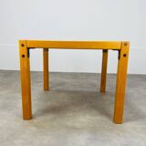 Table basse Flötotto Profilsystem années 70 rouge