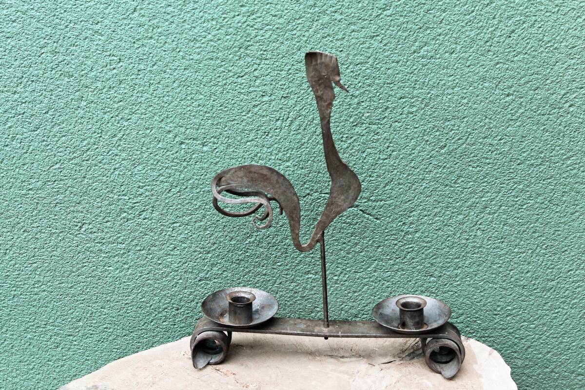 Wrought iron rooster candle holder, in the Marolles style