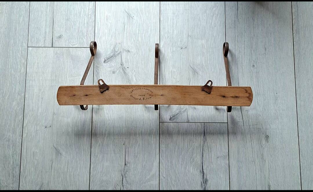 Wooden coat rack with 3 metal hooks