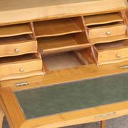 Sloped wooden desk in light wood, ideal for remote work. Secret drawer.