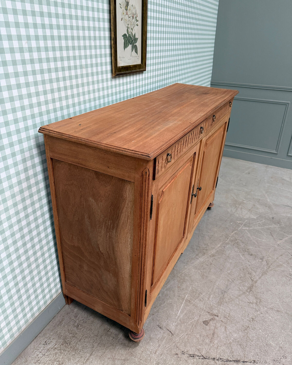 Vintage buffet (renovated)