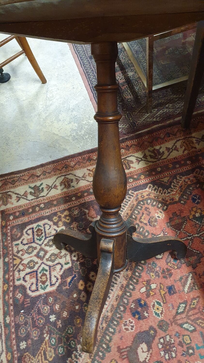 Walnut pedestal table