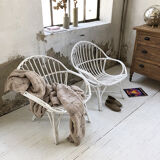 Paire de fauteuils en rotin blancs