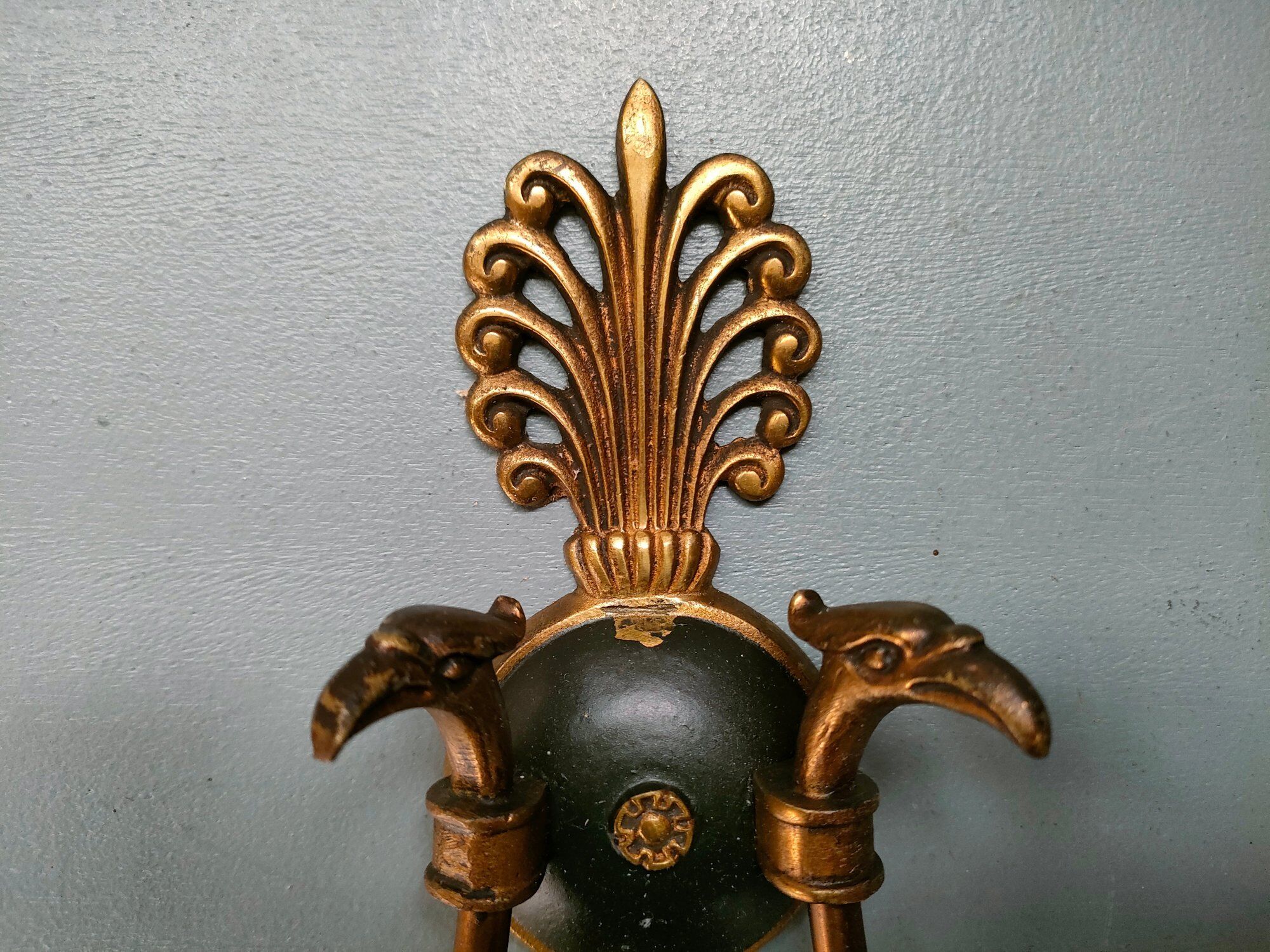 Pair of Empire eagle's head sconces in Palmettes 1900/1920