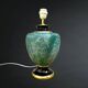 Pied de lampe en céramique verte mouchetée noire et dorée années 70 style Hollywood Regency