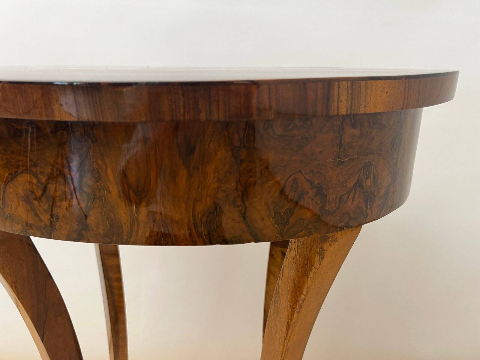 Oval Biedermeier Side Table with Drawer in Walnut Veneer, South Germany, 1820