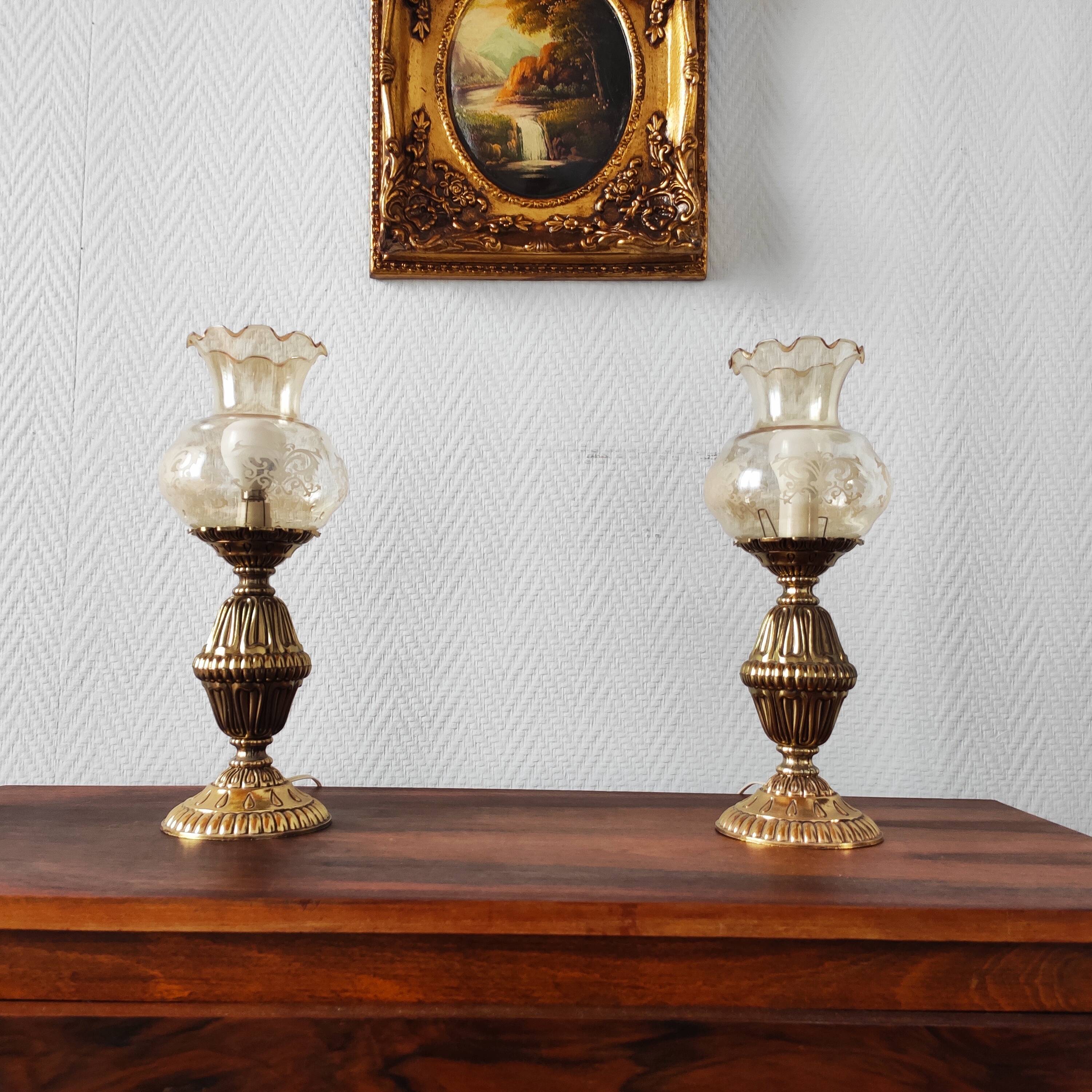 Paire de lampes rétro en laiton