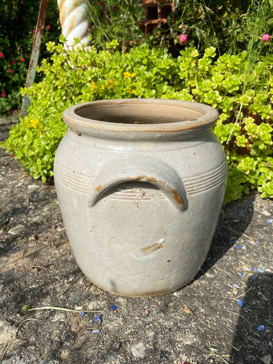 Pot à gras en grès signé