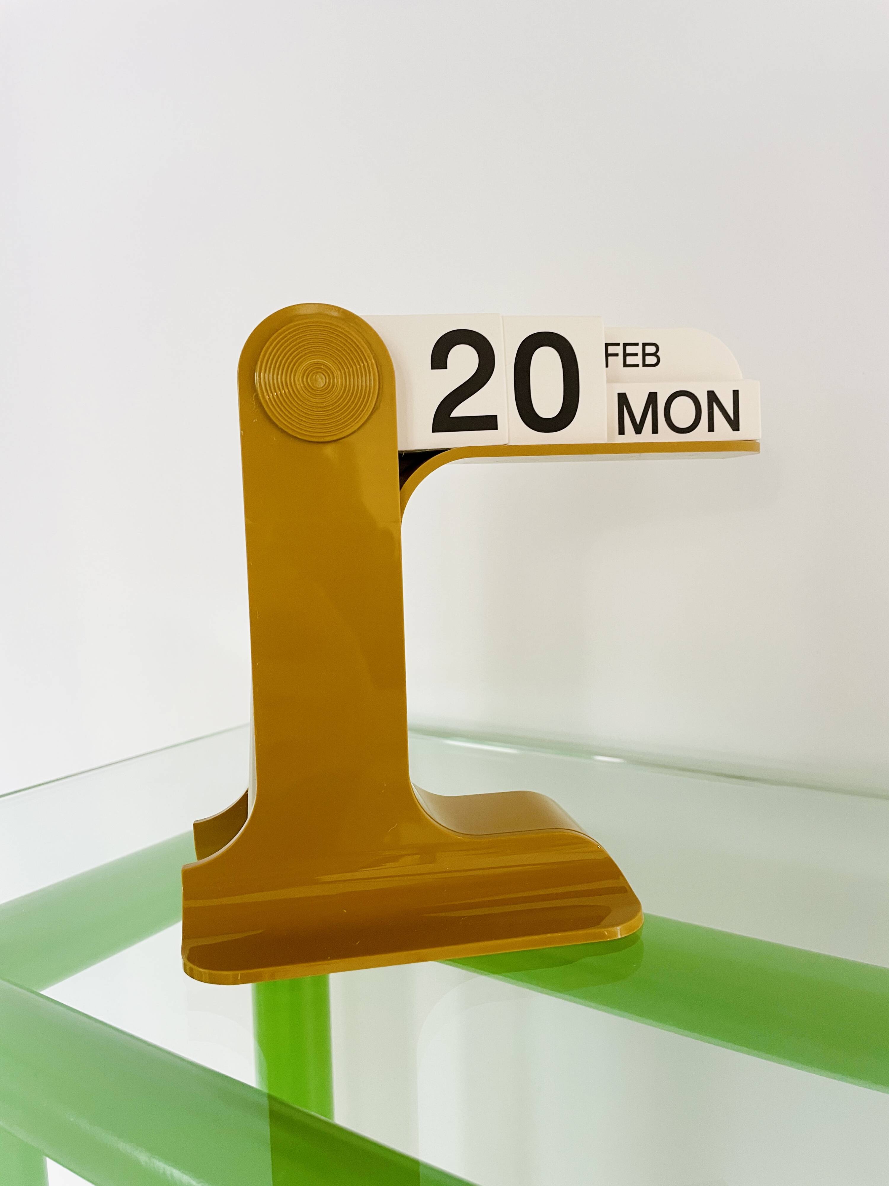 Vintage design perpetual calendar