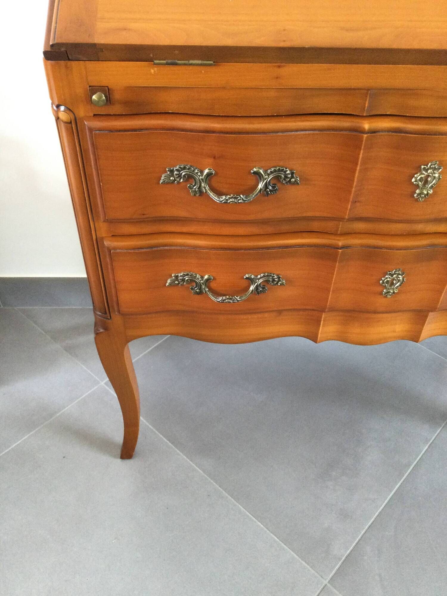 Bureau Dos d'âne En Merisier