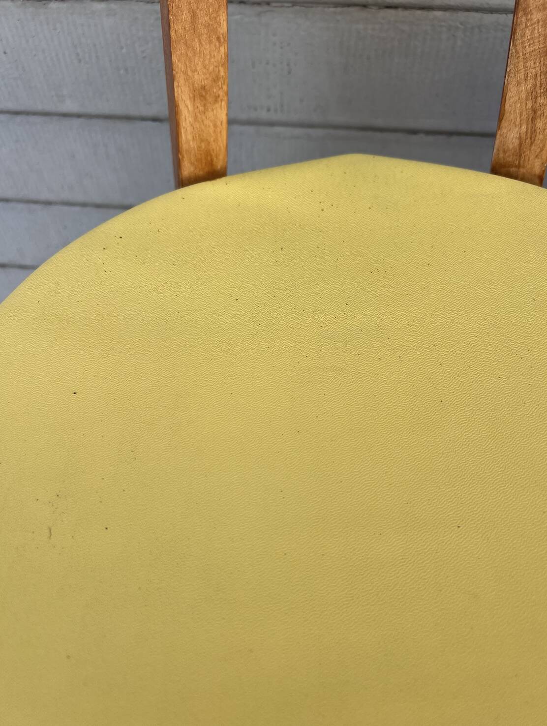 (Lot) 6 Multicoloured Compass Leg Chairs