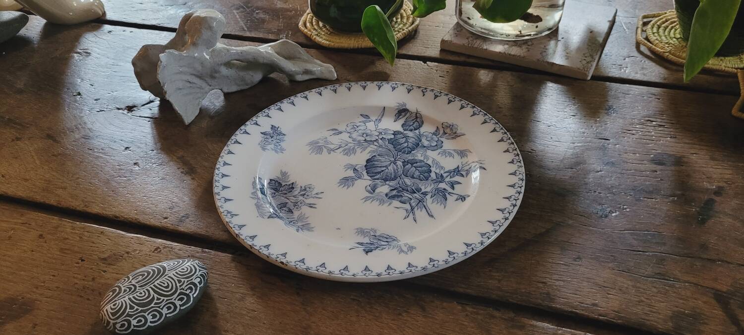 Sarreguemines flat plate 1930